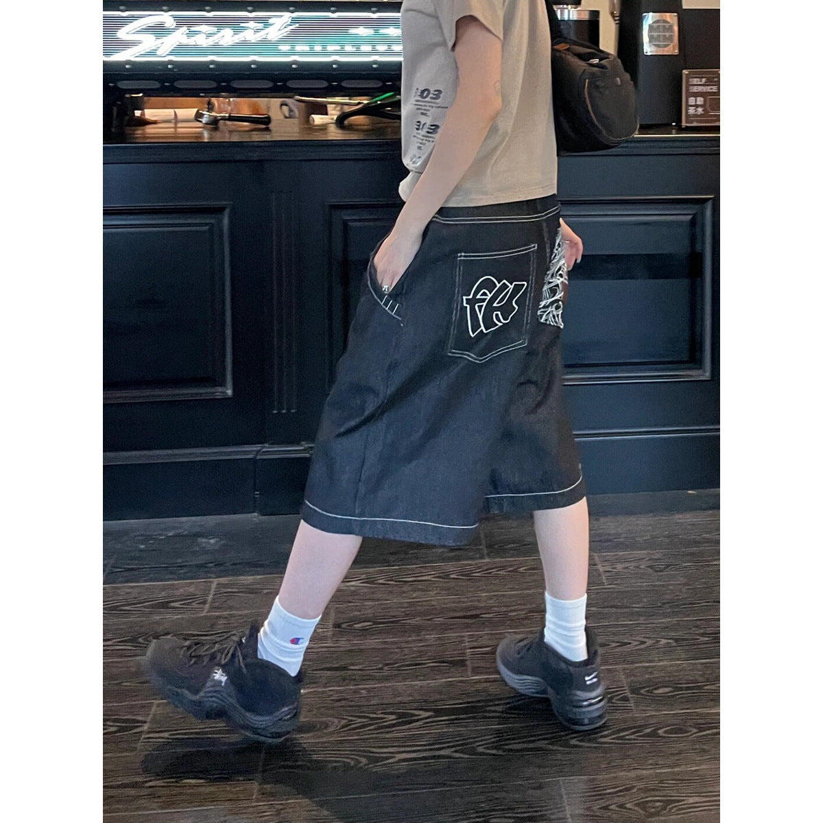 American street vibe vintage embroidered jeans for women 2025 spring and summer New loose wide leg straight cropped pants