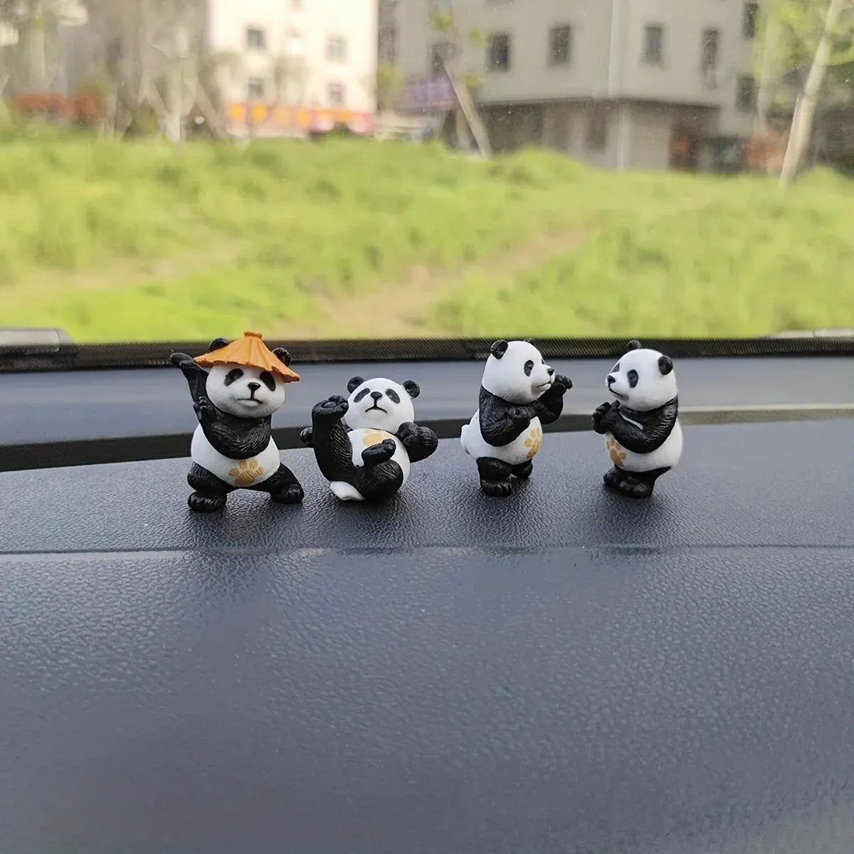 4pcs/set Panda Design Car Ornaments Car Center Console Ornaments Office Desk Ornaments Small Car Interior Decoration