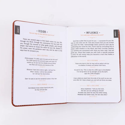 One Minute with God for Men 365 Devotions, Brown Faux Leather Flexcover, Ideal Gift for Dad, Husband, Pastor